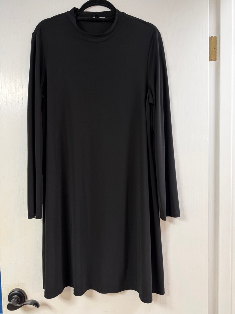 Women’s Tiana B Black Long Sleeved Swing Dress